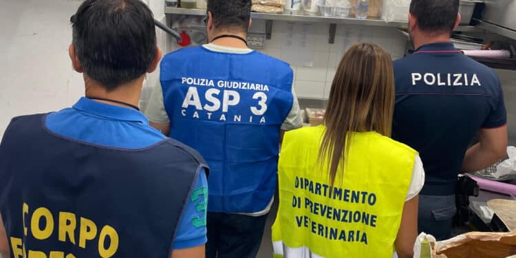  controlli della task force coordinata dalla polizia di stato in 6 attivita commerciali presenti in aeroporto 2