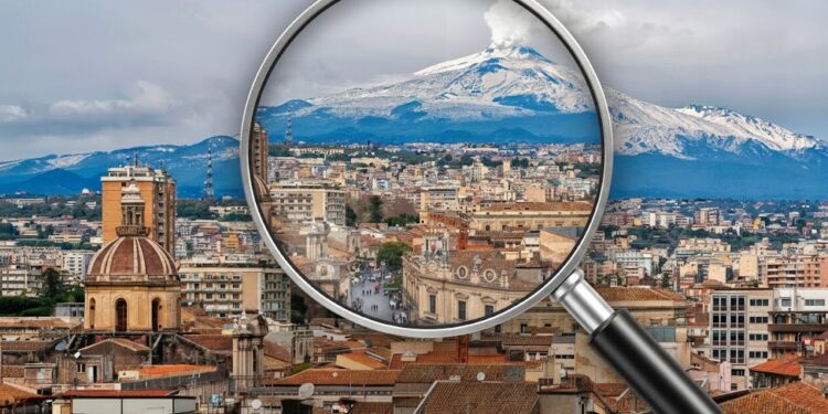 lente di ingrandimento su catania