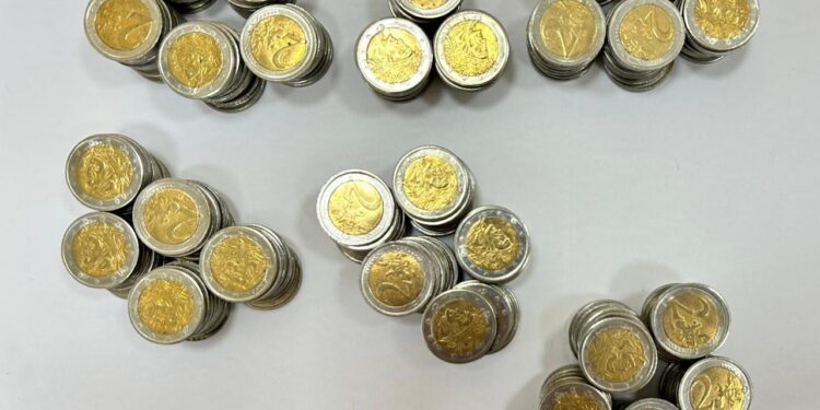 Tenta Di Spendere Monete False Al Supermercato Individuato E Denunciato Pluripregiudicato Di Acireale 750x375