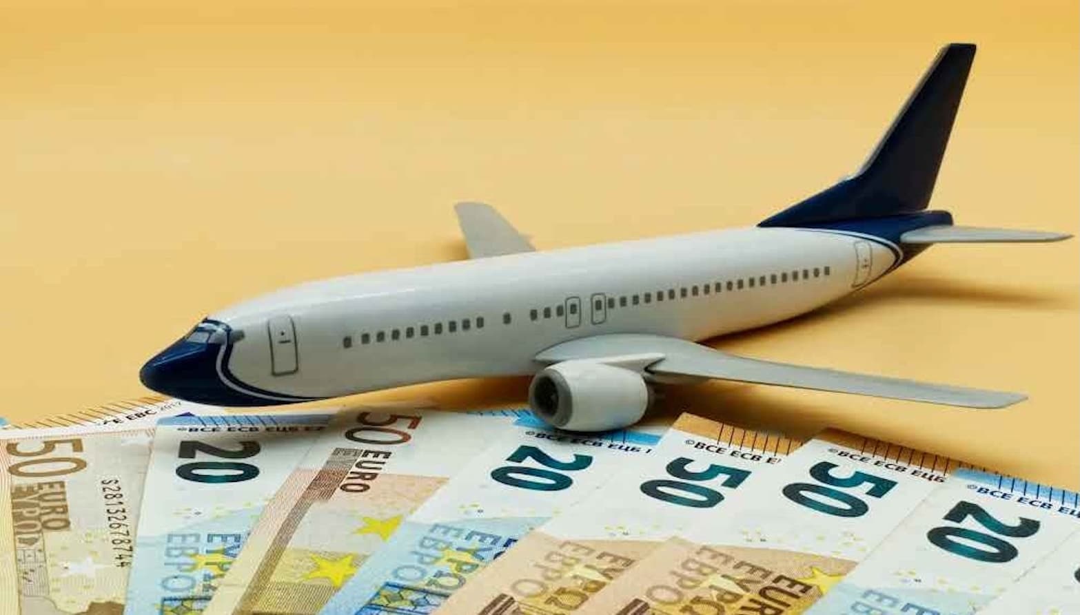 Caro voli Pasqua, prezzi alle stelle per Catania: biglietti oltre i 300 euro