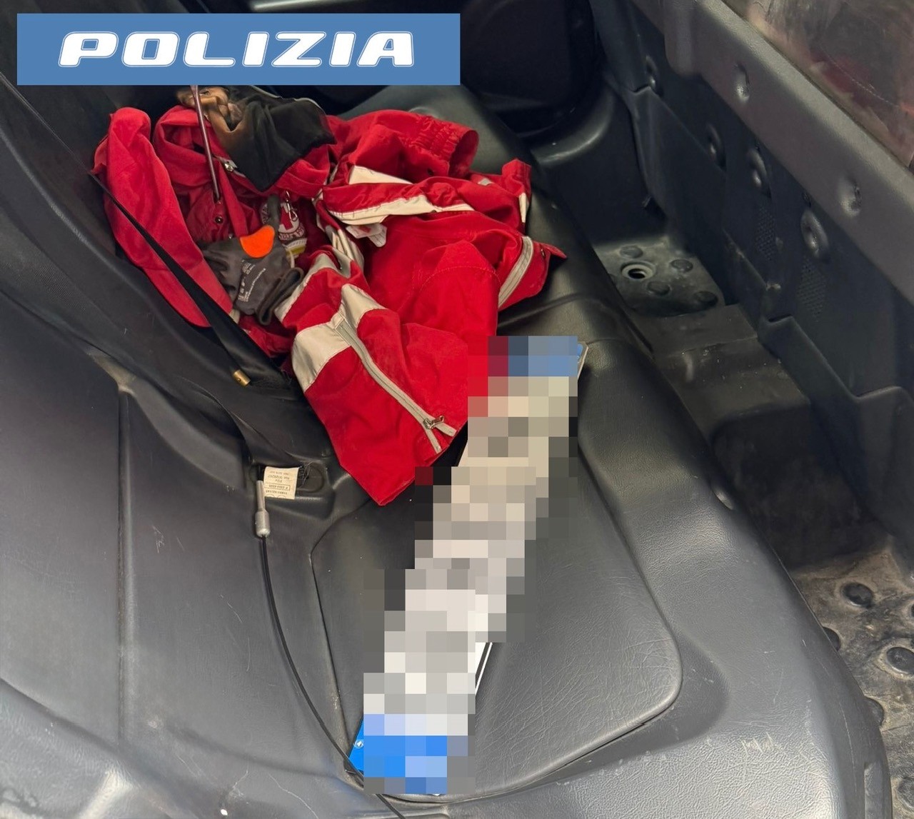 Furto con finta divisa Croce Rossa: arresto a Catania