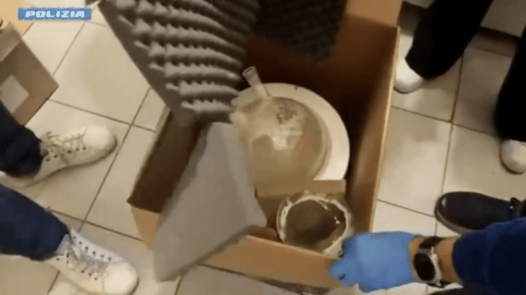 Catania, arrestato latitante lettone: gestiva laboratorio di droga sintetica e documenti falsi