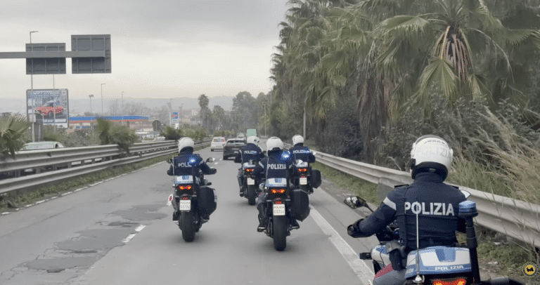 Fine turno mai: il cuore e l'asfalto delle Nibbio a Catania