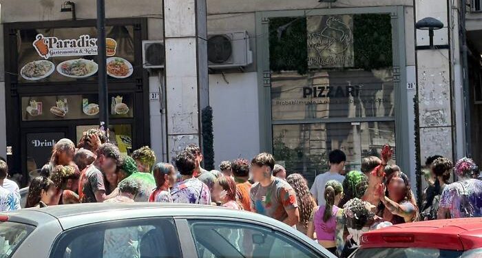 Ultimo giorno di scuola: studenti Catania