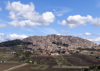 Veduta di Gangi da c/da Equila