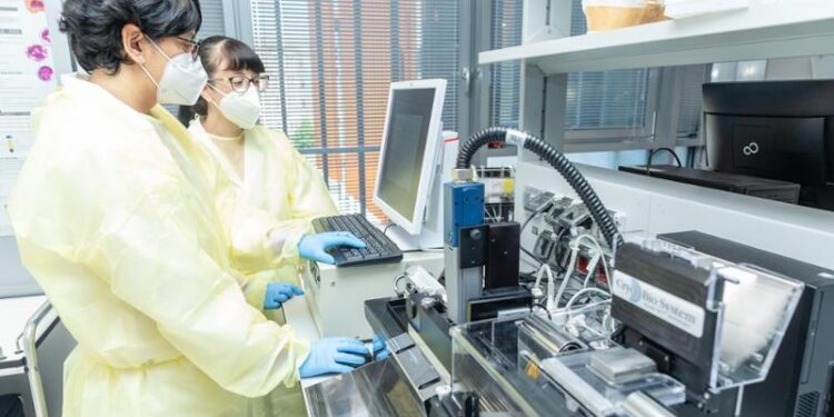 scienziati che fanno ricerca al CNR