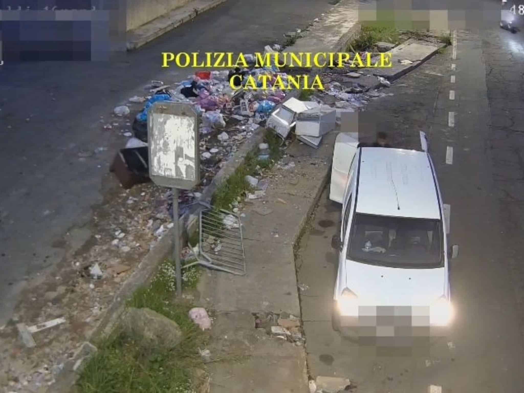 [VIDEO] Catania, pugno duro contro l’abbandono dei rifiuti: oltre 300 sanzioni in tre mesi