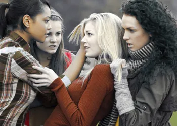 Bullismo Ragazze 720x340