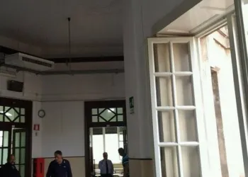 Crollo Istituto De Felice