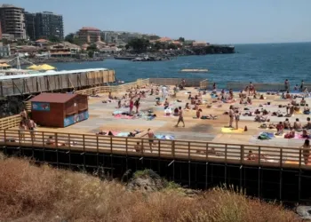 Catania Assalto Ai Solarium Ancora Chiusi C712871e874c0d2655211dfe7c3097d1