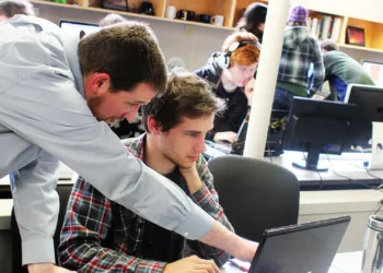 1475598115 0 Lavoro Stage Grafico Pubblicitario