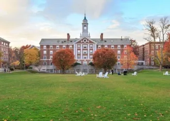 Boston Harvard University 000058925298