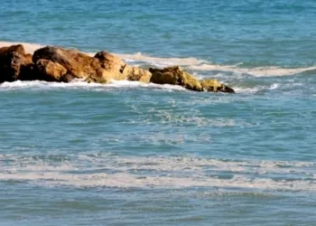 Inquinamento Mare Aci Trezza