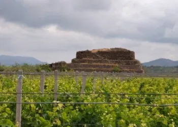 Piramide Etna Campagna