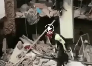 Crollo Palazzina Corso Antico Video