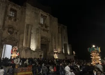 Candelore Piazza Dante