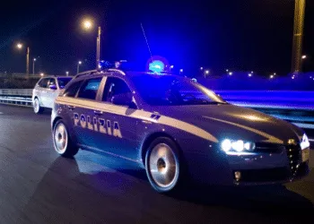 FUGA IN TANGENZIALE PLURIPREGIUDICATO EVADE DAI DOMICILIARI PER UN GIRO CON GLI AMICI DUE CATANESI ARRESTATI DALLA POLIZIA DI STATO