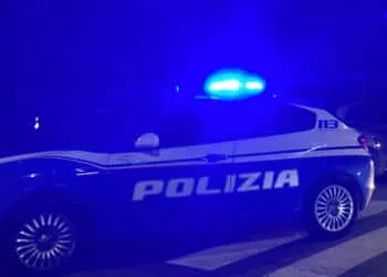 ALLA GUIDA SENZA PATENTE E CON LA DROGA IN TASCA SPACCIATORE ARRESTATO DALLA POLIZIA DI STATO